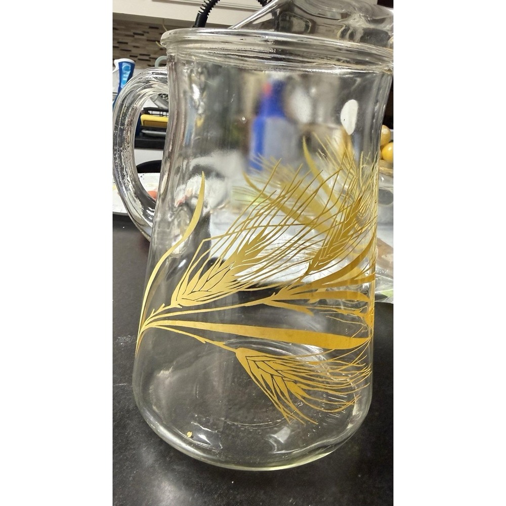 Vntg LIBBY Clear Glass Golden Wheat Design Pitcher with Ice Lip. 2QT. Used